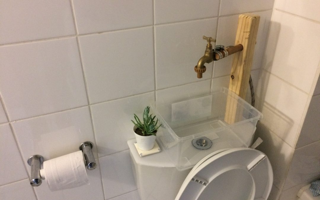 WATER SAVING TOILET